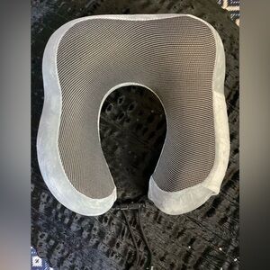 Foundin Gray Travel Neck Pillow